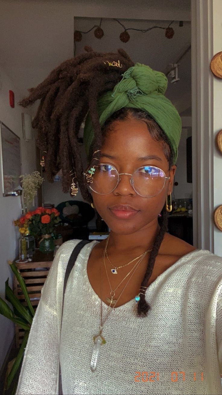 24 Trendy Ways To Style Your Locs - Livara Natural Organics